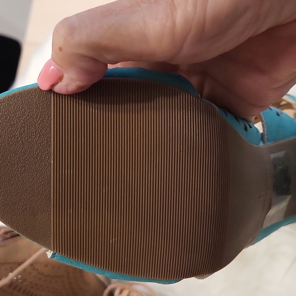 Open toed lace up shoes - Picture 9 of 9